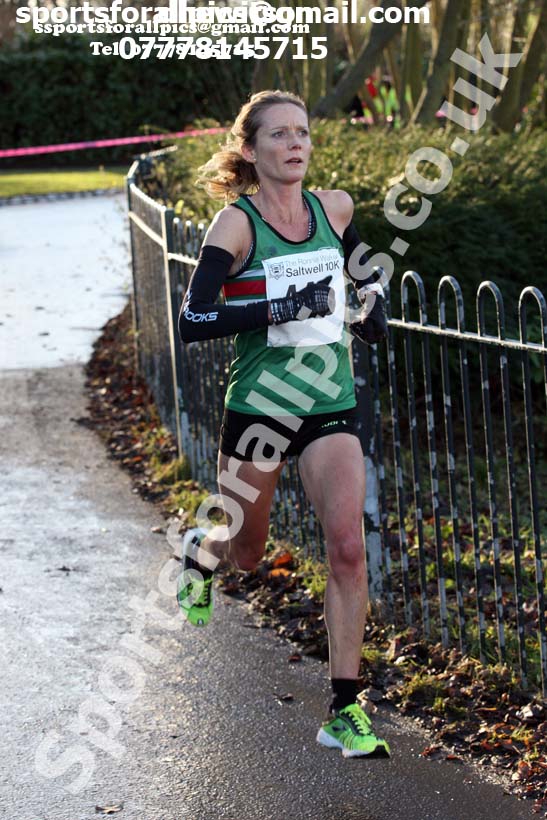 Saltwell Harriers 10k Road Race, Gateshead. Photo:  David T. Hewitson/Sports for All Pics